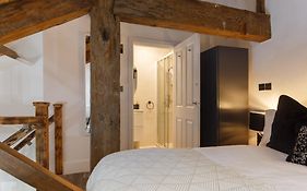 Bradford Luxury Central Apartment
